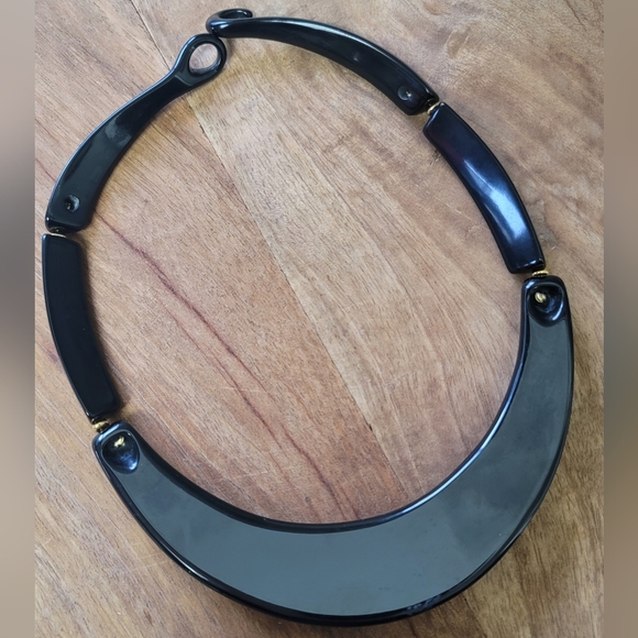 Lucite Black Collar Choker Necklace - Vintage, Estate - Picture 8 of 8